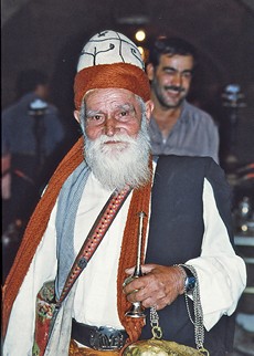 Isfahan Siose Pol Derwish